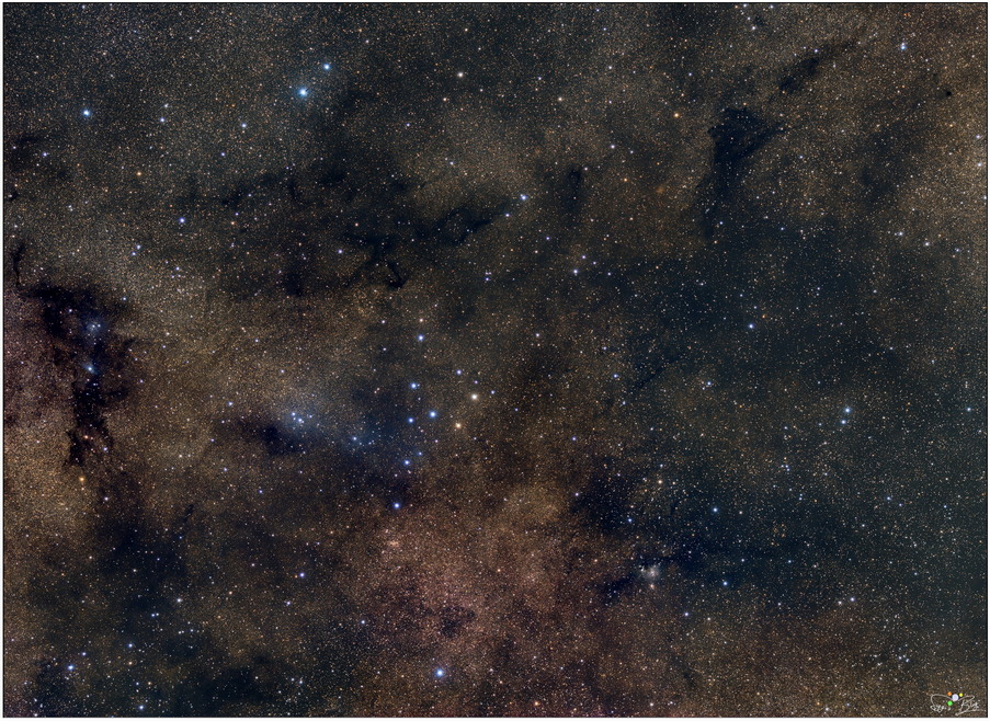 250918 Brocchi's Cluster/Kleiderbügle Sternhaufen (Cr399) Nessi - Dunkelnebel (LDN 773/774/775/767) 250918 Brocchi's Cluster/Kleiderbügle Sternhaufen (Cr399) Nessi - Dunkelnebel (LDN 773/774/775/767)