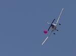 Ballonstechen der Zlin Z-142 Staffel