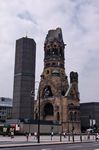 Ged&auml;chniskirche und "Lippenstift"